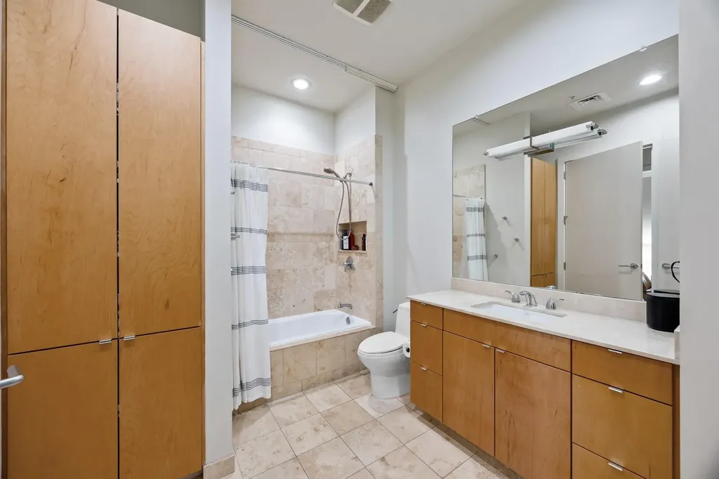 555 E 5th Street Austin TX 78701