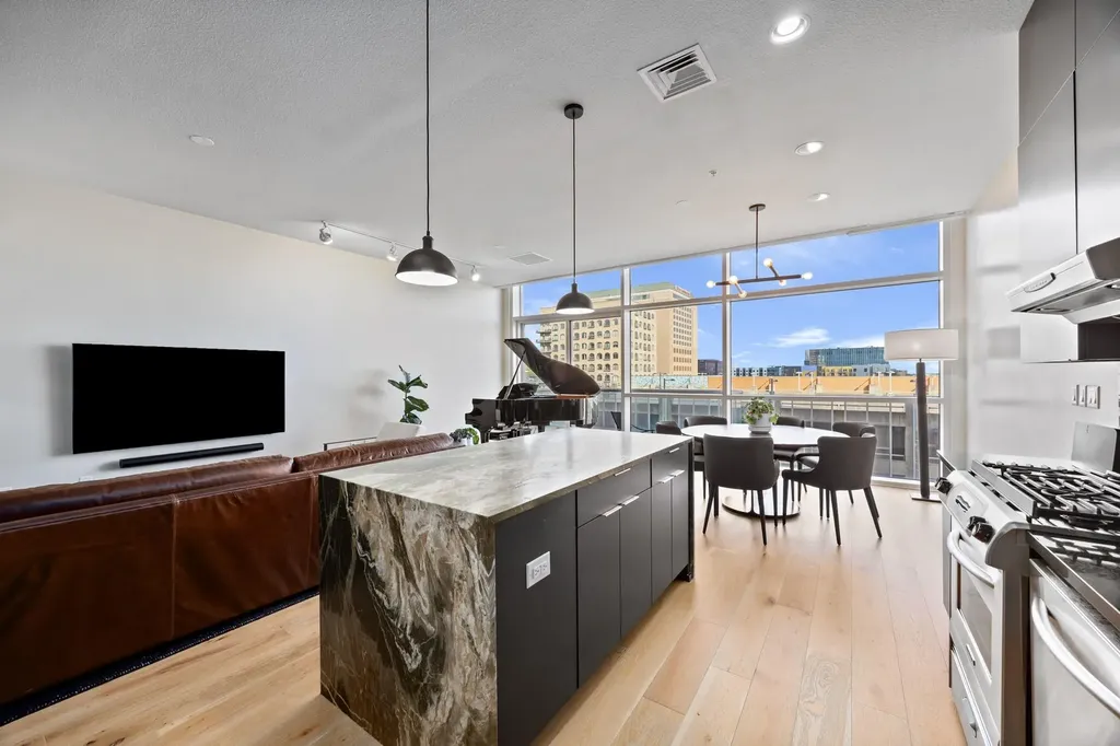 555 E 5th Street Austin TX 78701