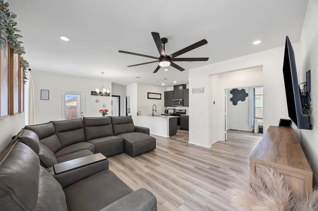 222 Summit Drive Lockhart TX 78644