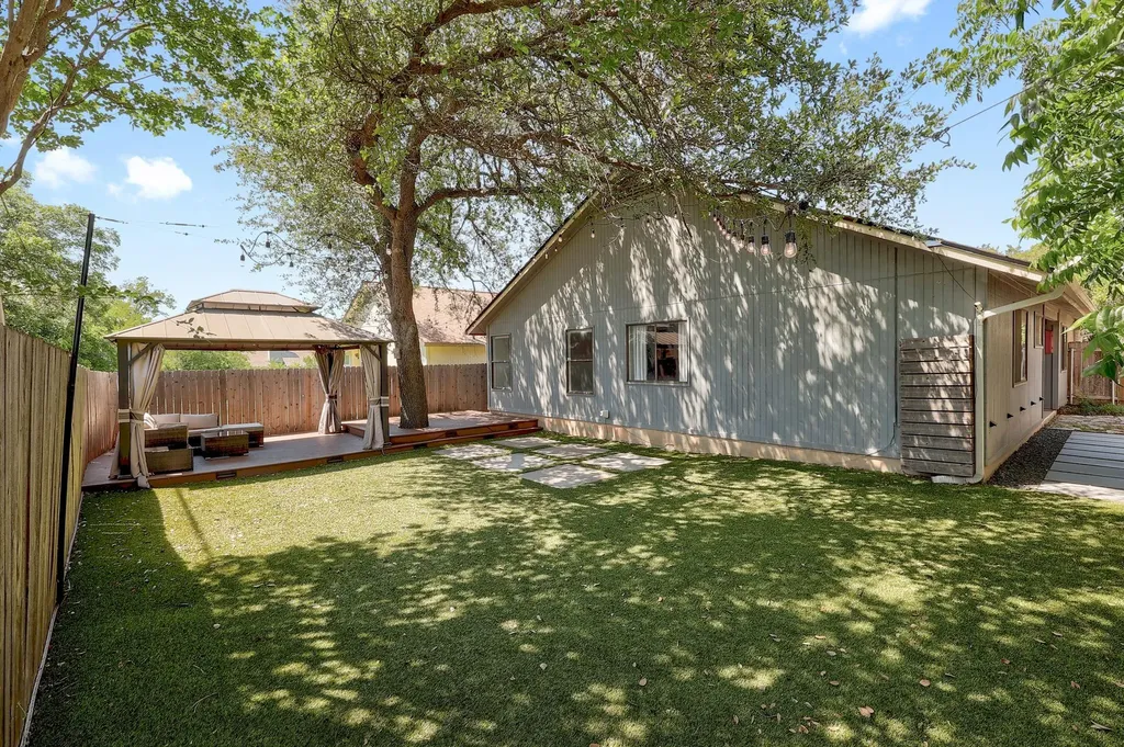2205 Waterway Bend Austin TX 78728