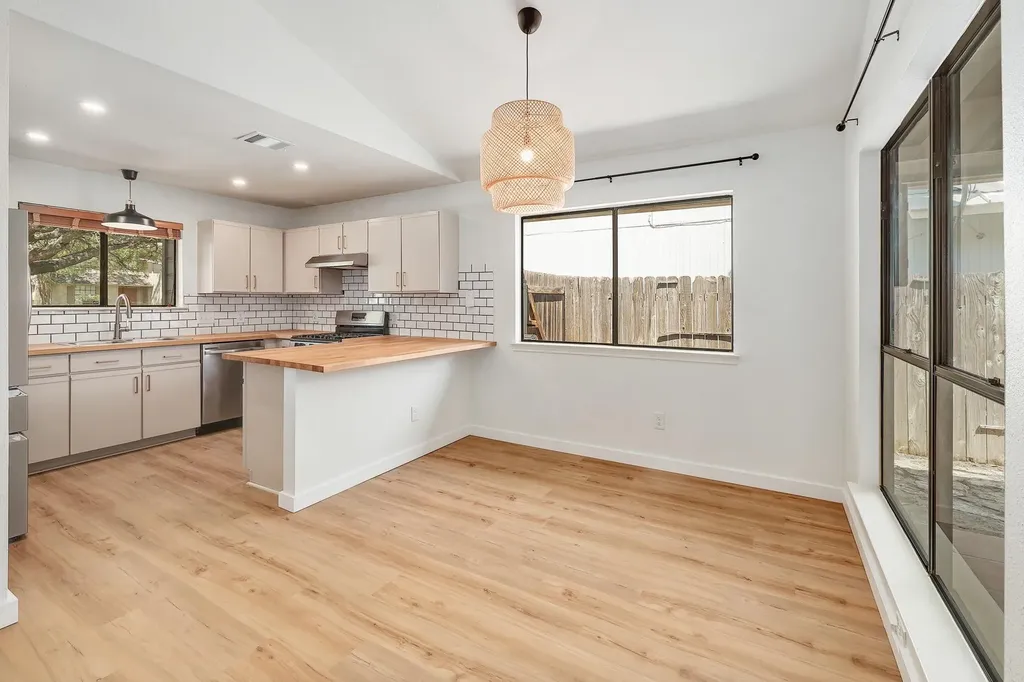 2205 Waterway Bend Austin TX 78728