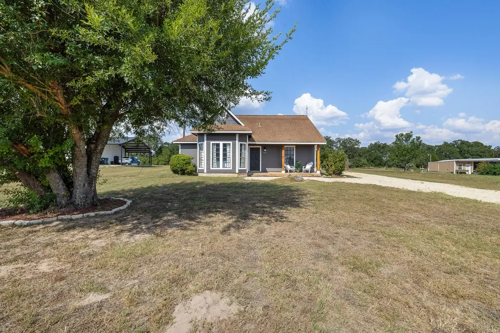 1081 Pr 7023 Pr Elgin TX 78621