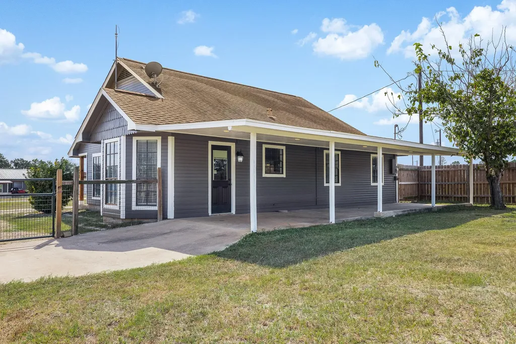 1081 Pr 7023 Pr Elgin TX 78621
