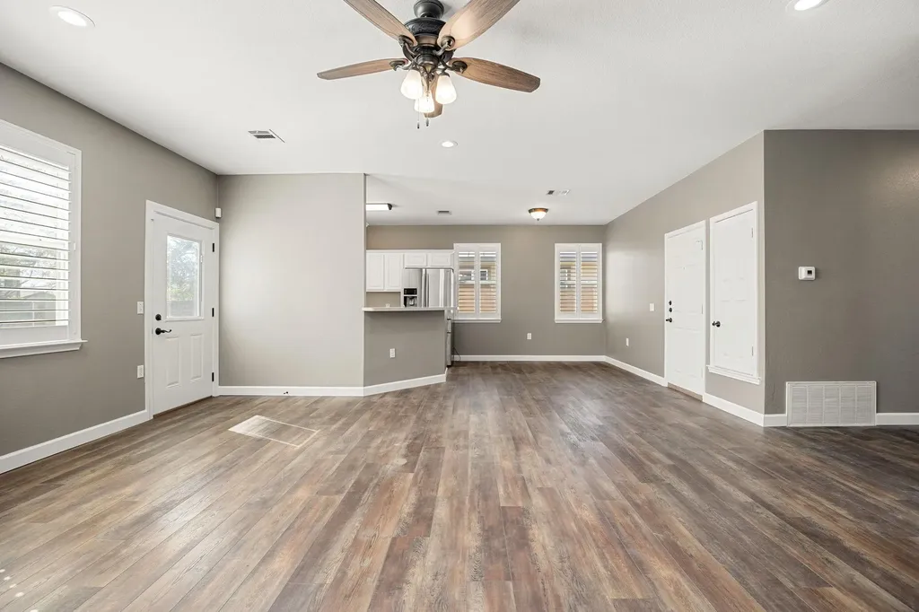 4805 Louis Avenue Austin TX 78721