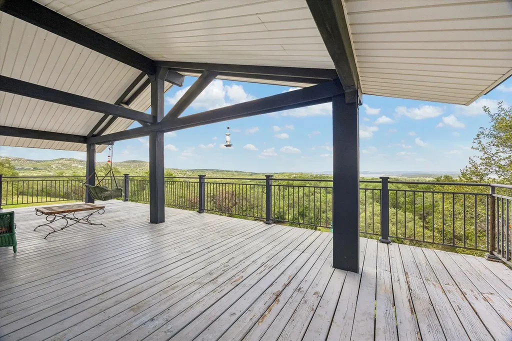 1203 Lakefield Canyon Lake TX 78133