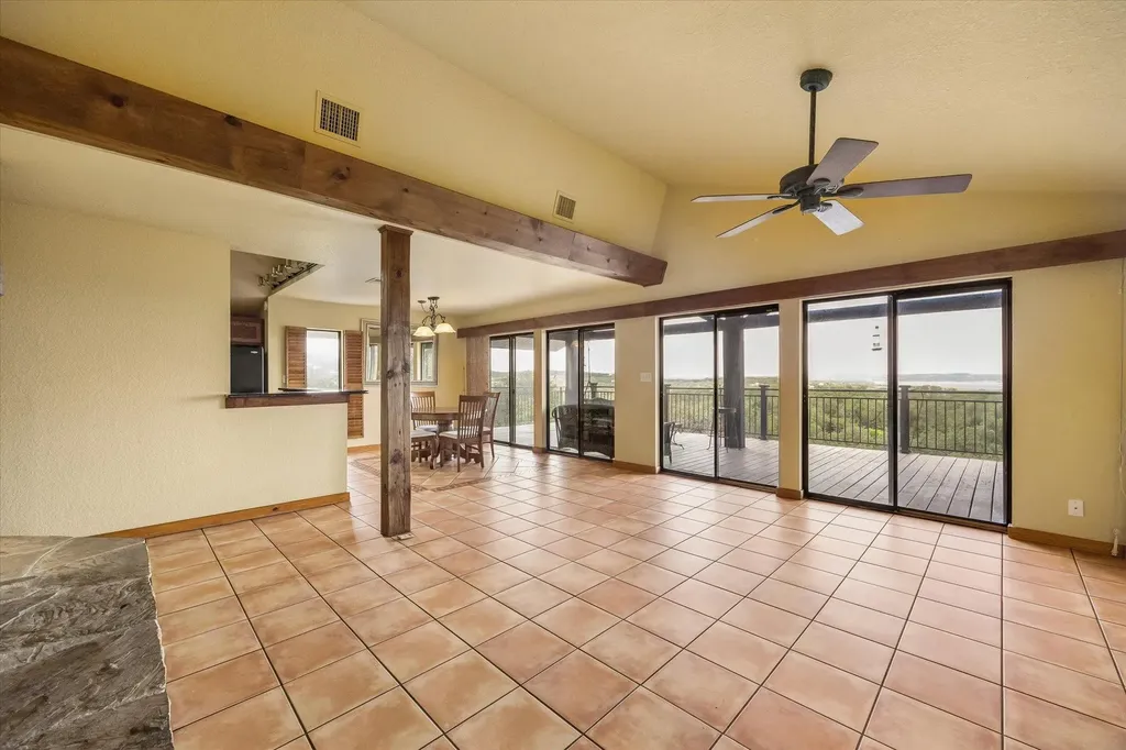 1203 Lakefield Canyon Lake TX 78133