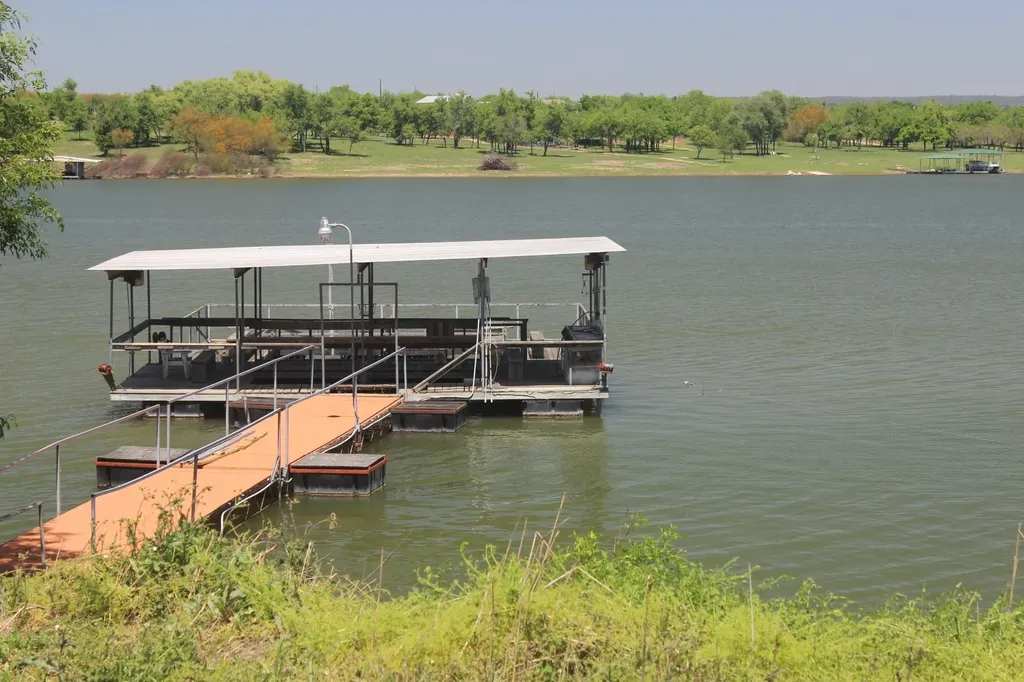 113 Elizabeth Drive Spicewood TX 78669