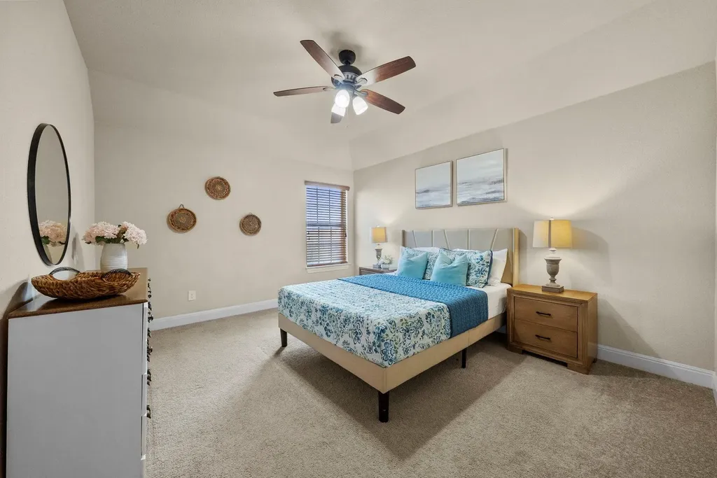 109 Wake Grove Buda TX 78610