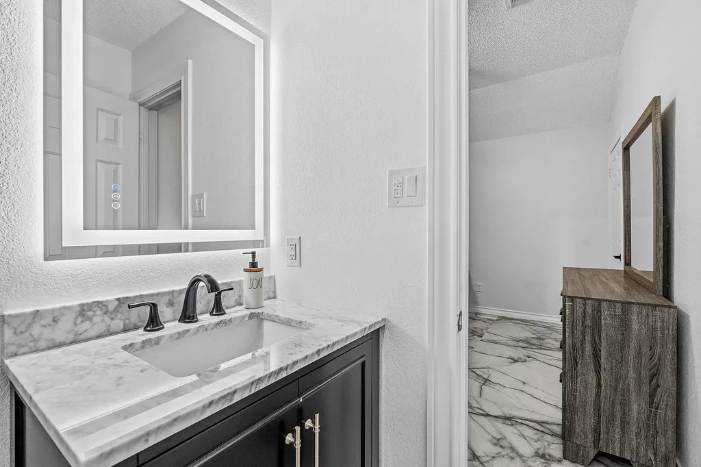 2133 Redwing Way Round Rock TX 78664