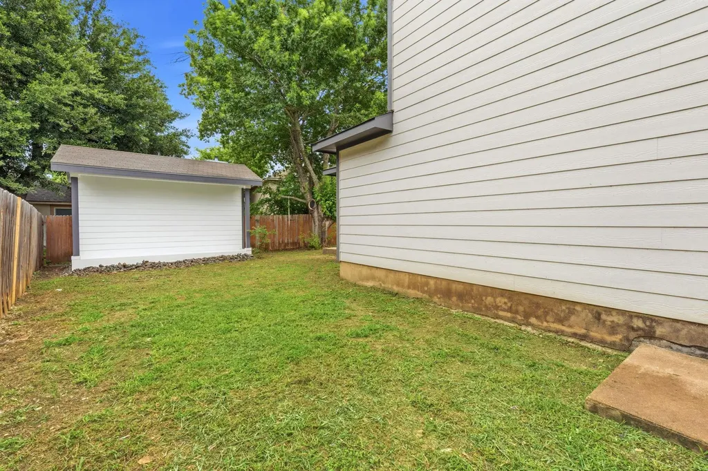 2133 Redwing Way Round Rock TX 78664