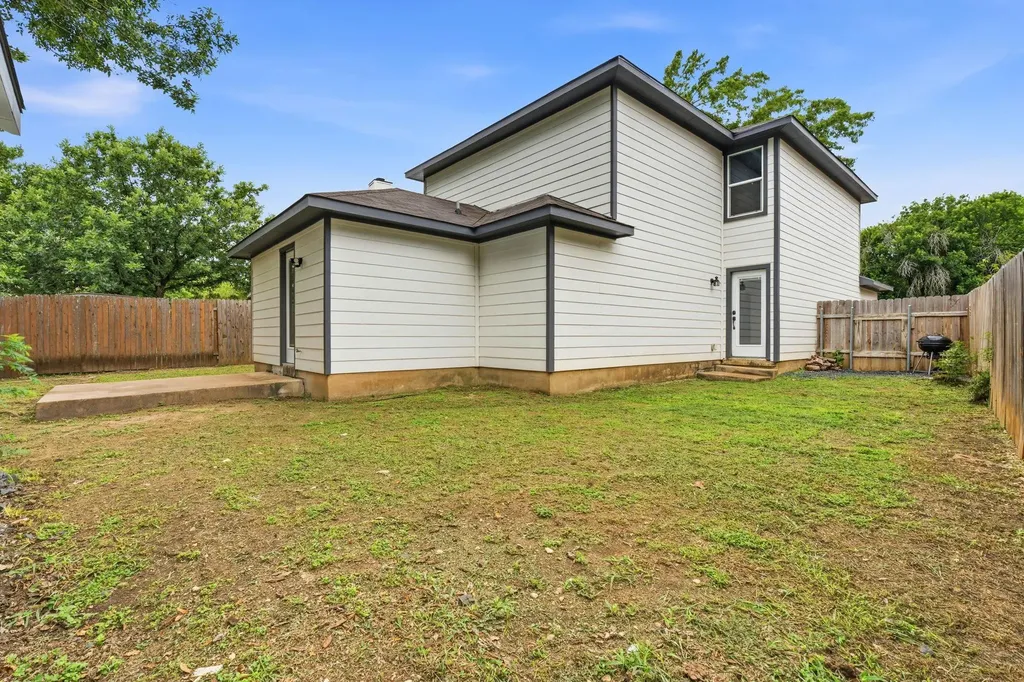 2133 Redwing Way Round Rock TX 78664