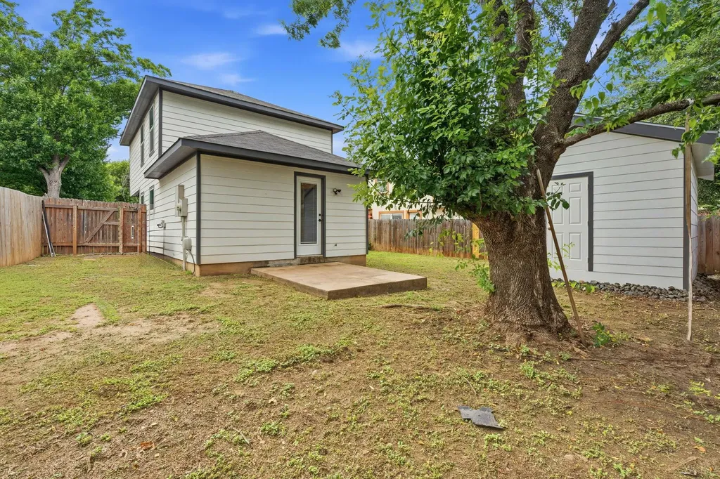 2133 Redwing Way Round Rock TX 78664