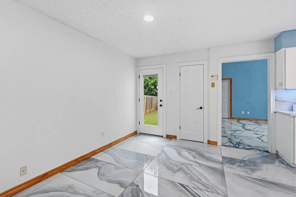 2133 Redwing Way Round Rock TX 78664