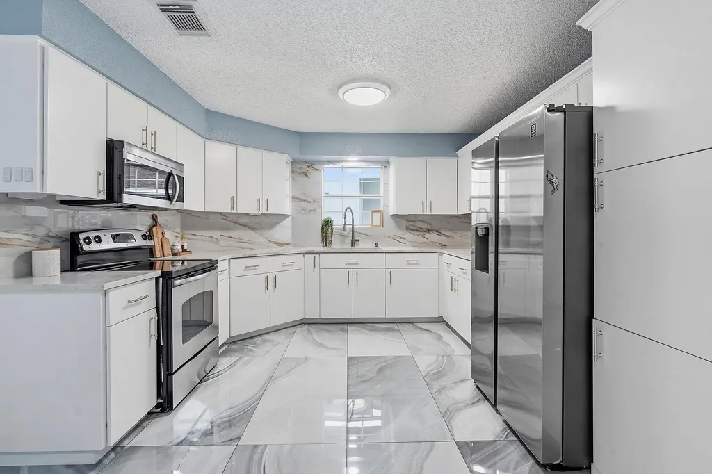 2133 Redwing Way Round Rock TX 78664