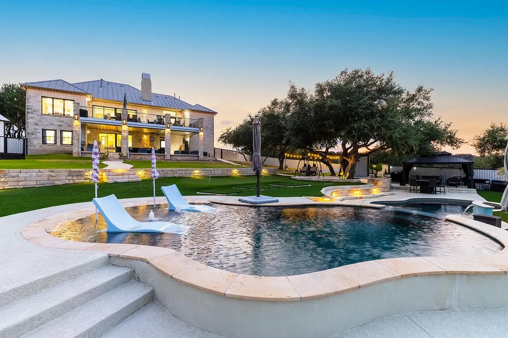 20516 Queen Bee Lane Spicewood TX 78669
