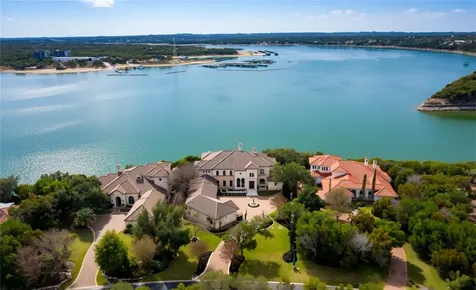 17607 Breakwater Drive Jonestown TX 78645