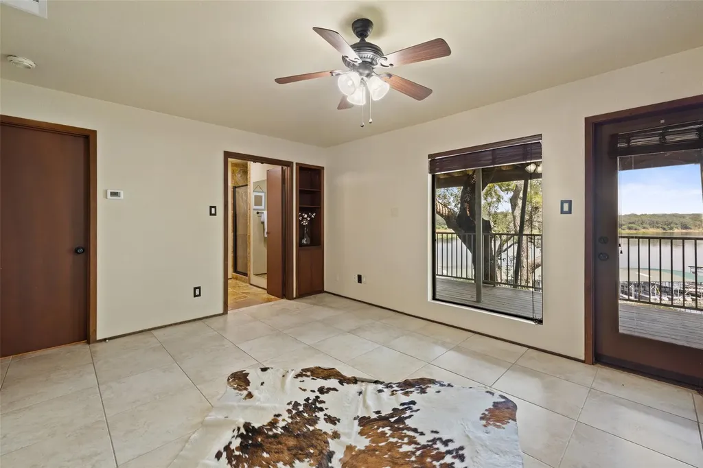 508 Harbor Drive Spicewood TX 78669