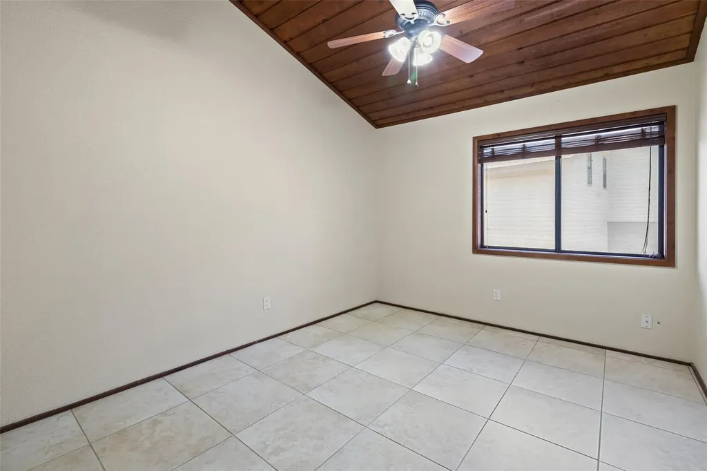 508 Harbor Drive Spicewood TX 78669