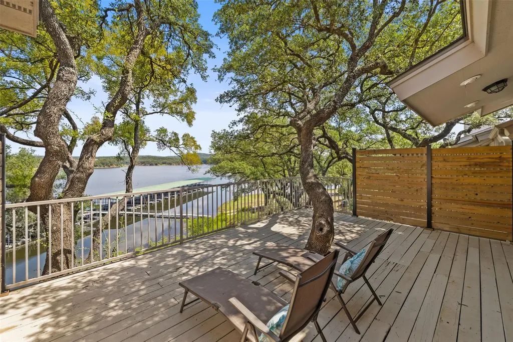 508 Harbor Drive Spicewood TX 78669