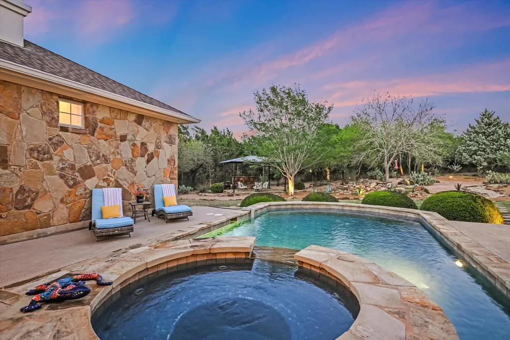 15086 Barrie Drive Austin TX 78734
