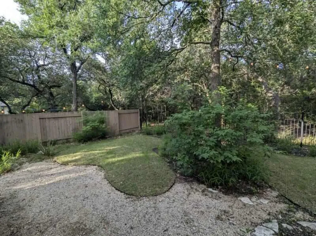 11009 Cherisse Drive Austin TX 78739