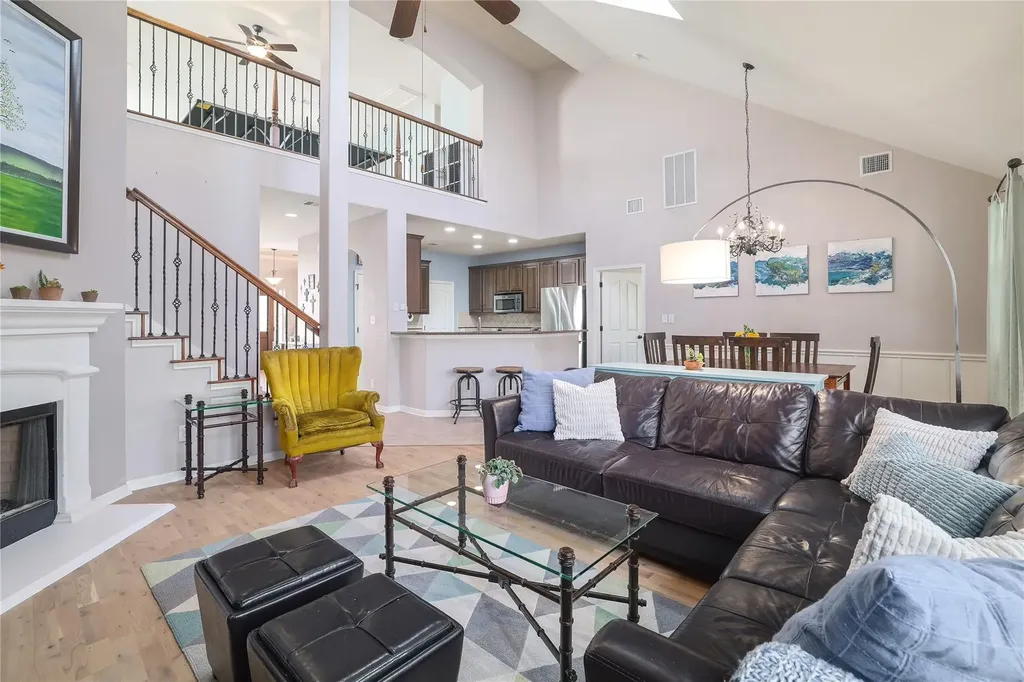 11009 Cherisse Drive Austin TX 78739