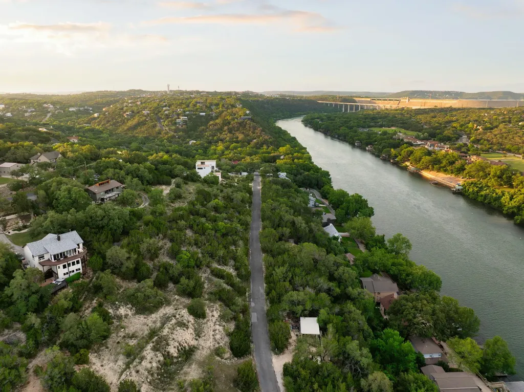 2400 Big Horn Drive Austin TX 78734
