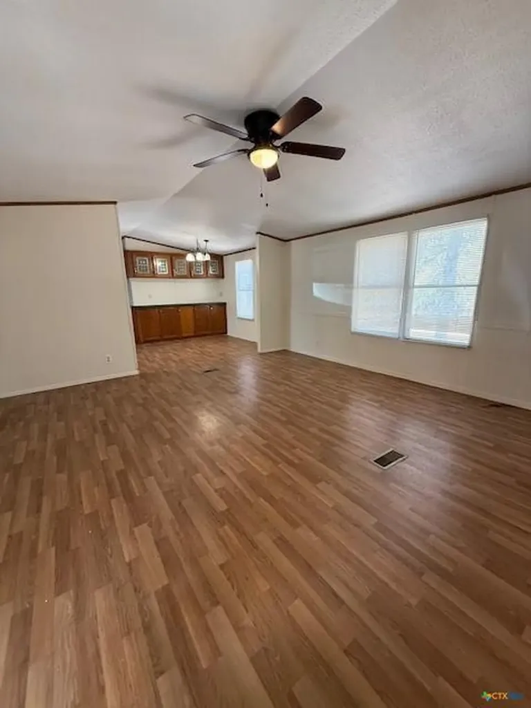 263 Hickory Hill Lane La Vernia TX 78121