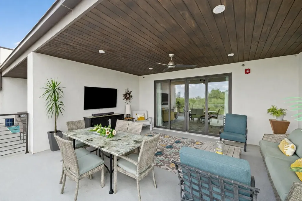 2003 Wilson Street Austin TX 78704