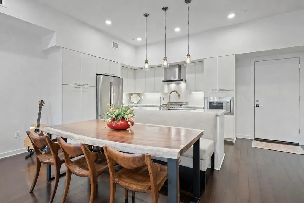 2003 Wilson Street Austin TX 78704