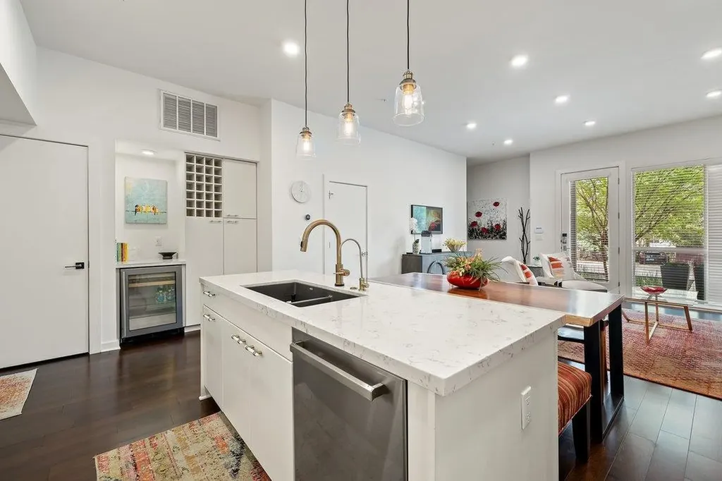 2003 Wilson Street Austin TX 78704