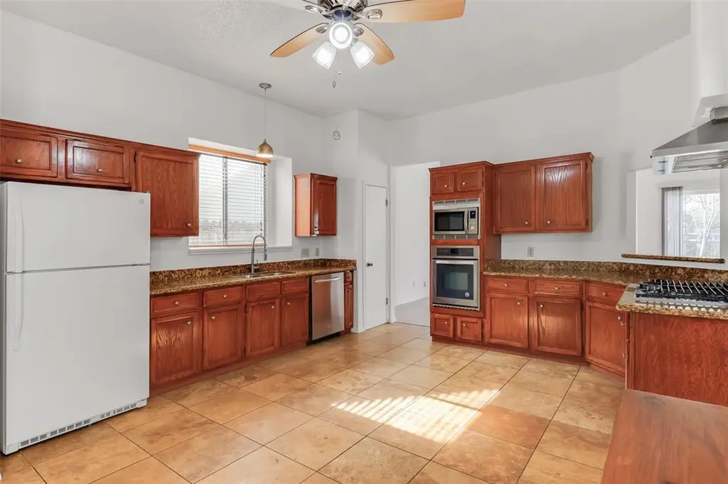 12606 Hunters Chase Drive Austin TX 78729