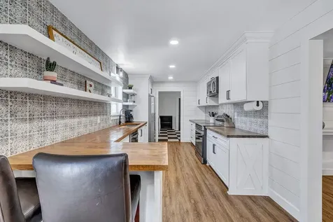 309 W Avenue H Avenue Jarrell TX 76537