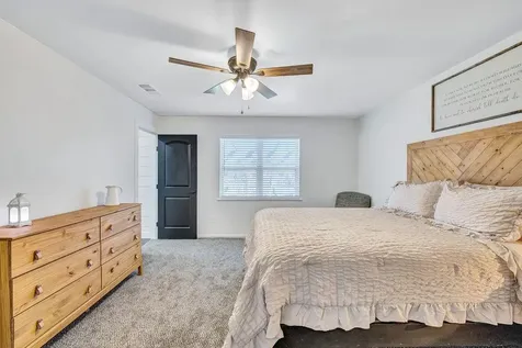 309 W Avenue H Avenue Jarrell TX 76537
