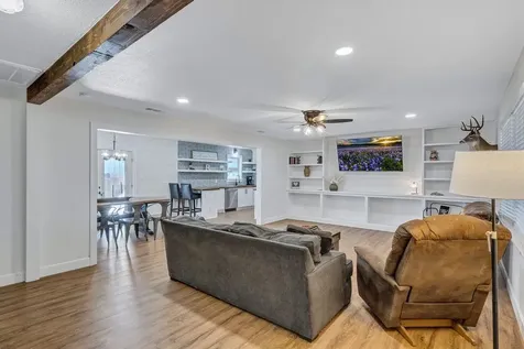 309 W Avenue H Avenue Jarrell TX 76537