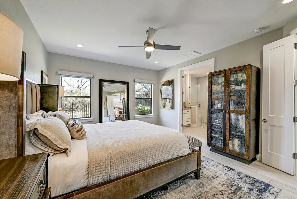 341 Sun Ray Horseshoe Bay TX 78657