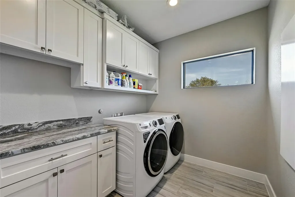 341 Sun Ray Horseshoe Bay TX 78657