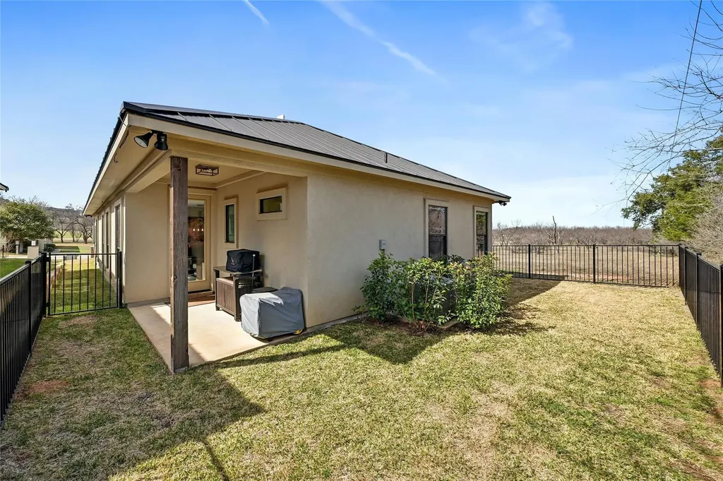 341 Sun Ray Horseshoe Bay TX 78657