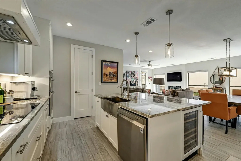 341 Sun Ray Horseshoe Bay TX 78657