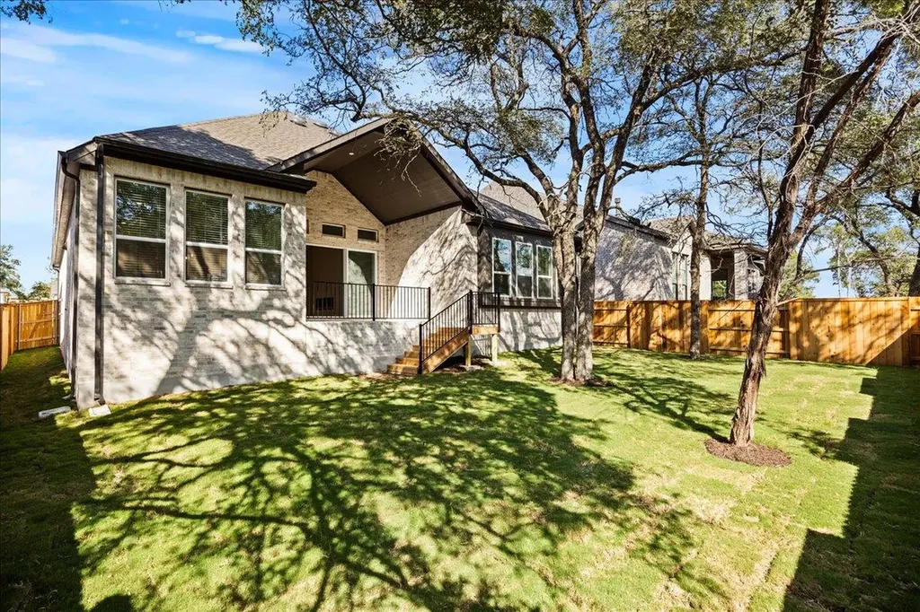 123 Seaside Sparrow Way Kyle TX 78640