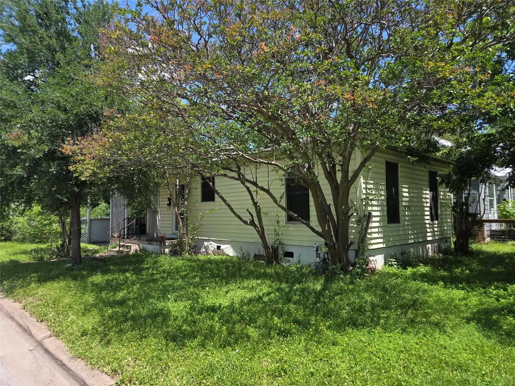900 E 53rd Street Austin TX 78751
