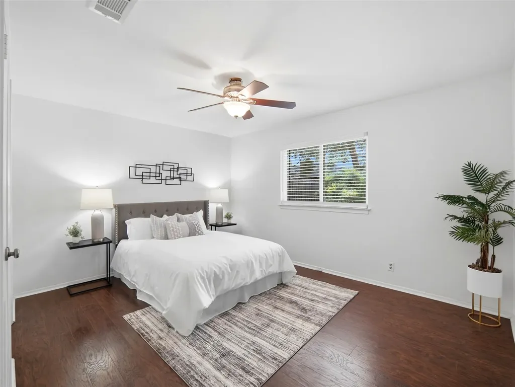 7001 Windrift Way Austin TX 78745