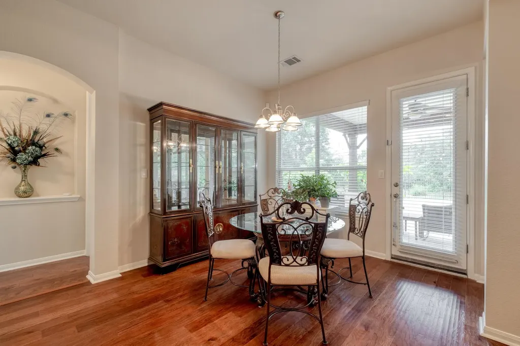 3104 Luminoso Lane E Round Rock TX 78681