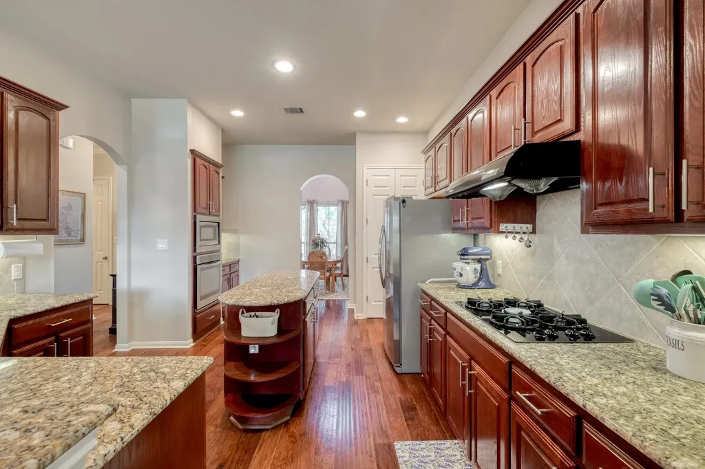 3104 Luminoso Lane E Round Rock TX 78681