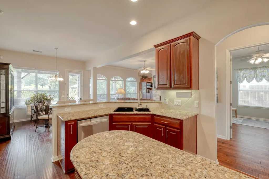 3104 Luminoso Lane E Round Rock TX 78681