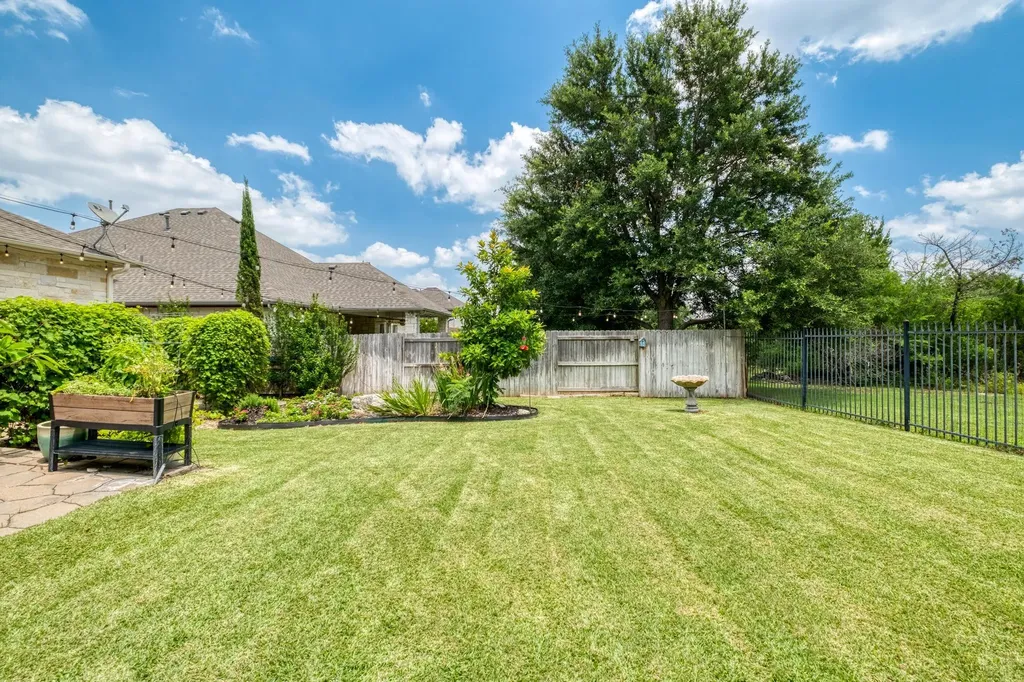 3104 Luminoso Lane E Round Rock TX 78681