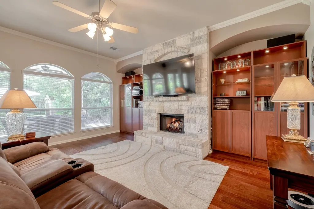 3104 Luminoso Lane E Round Rock TX 78681
