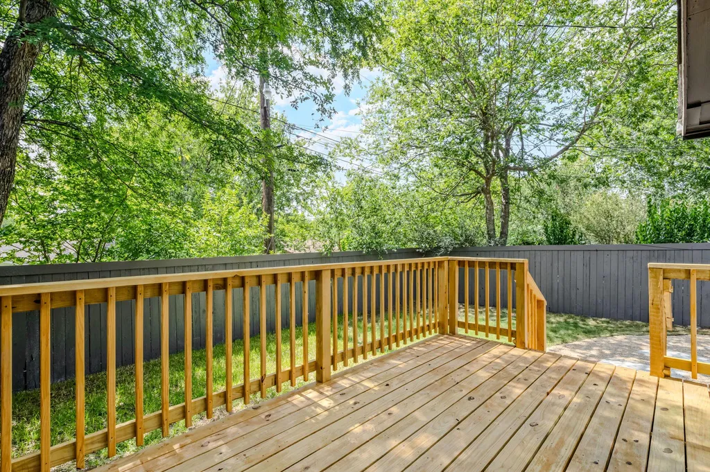 5210 Gladstone Drive Austin TX 78723