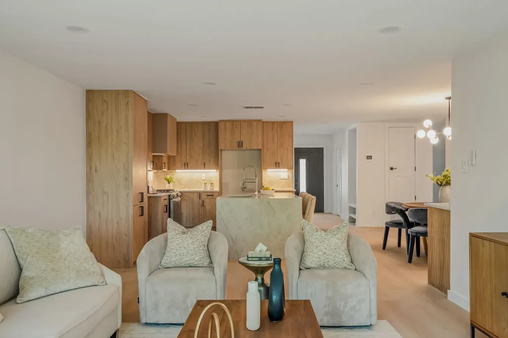 5210 Gladstone Drive Austin TX 78723