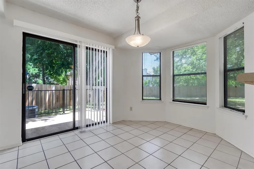 7802 Topawa Cove Austin TX 78729
